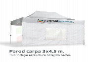 Parede da tenda com janela